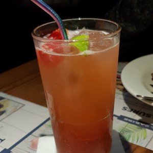 strawberry lemonade 