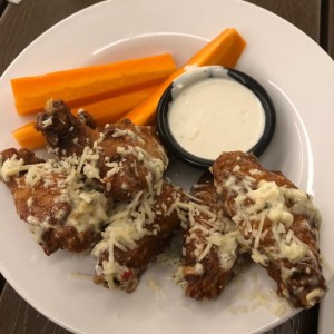 Wings Spicy Garlic Parmesan Cheese.