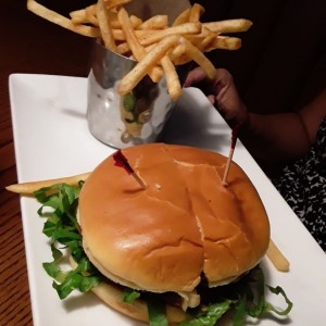 Hamburguesa con papas