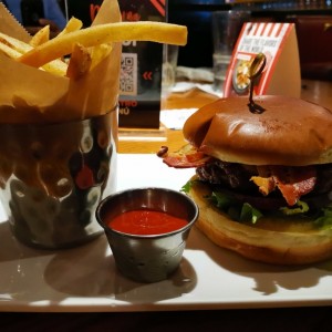 Hamburguesa con bacon