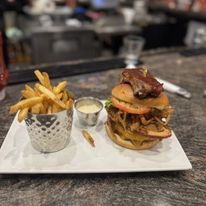 Duelling BBQ Big AF Burger