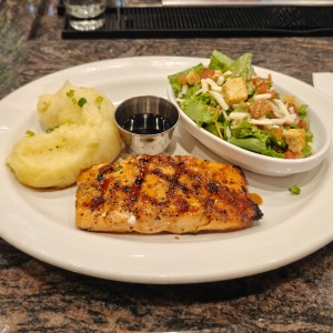 FRIDAYS SIGNATURE WHISKEY-GLAZED SALMON