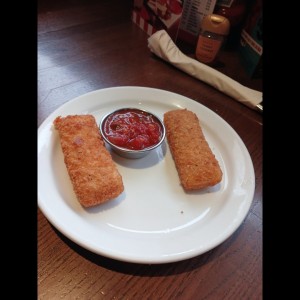 Appetizers - FRIED MOZZARELLA