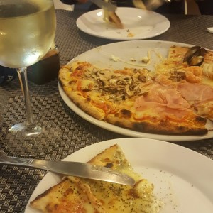 Pizza 4 estaciones