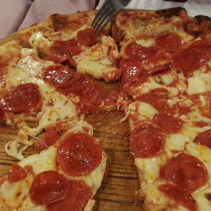 pizza de 16' de peperronni