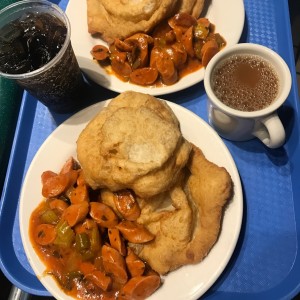 desayuno $3.50 incluye una bebida