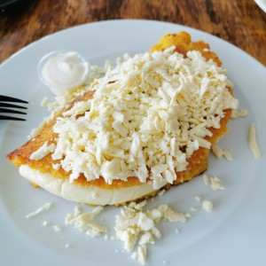 Cachapa con queso telita