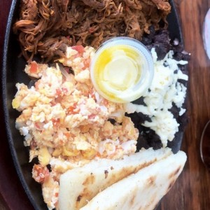 Desayuno criollo 