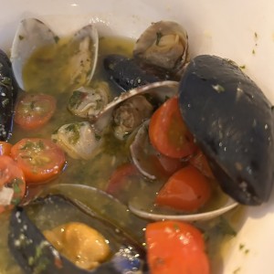 Mejillones y almejas