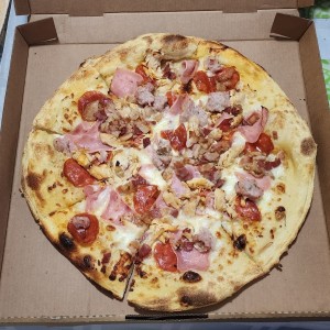pizza full carnivora