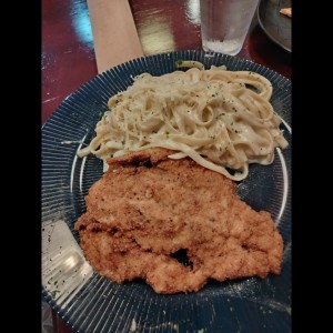 Pastas - Alfredo con Pollo + milanesa de Pollo