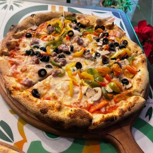 Pizzas Rojas - Vegetariana y pimiento rojo