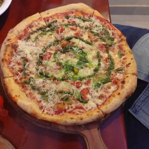 Pizzas Rojas - Pesto