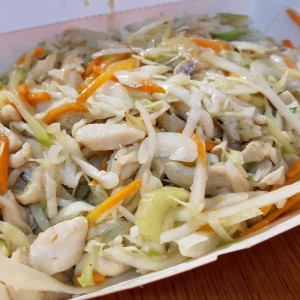 Chow main de Pollo