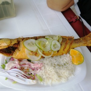 Pescado Frito - Arroz con coco