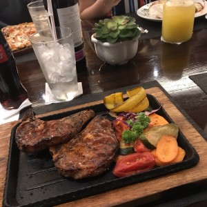 chuleta de cerdo al carbon