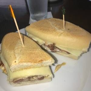 Emparedados - Emparedado cubano