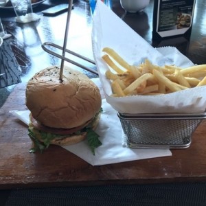 Hamburguesa con Ron Abuelo