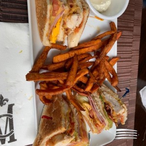 Emparedados - Club sandwich