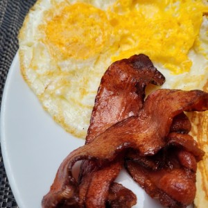 Huevos - Huevos y tocino