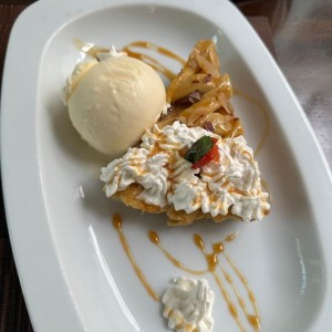 Apple stroudel