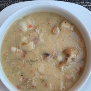 Caldo gallego