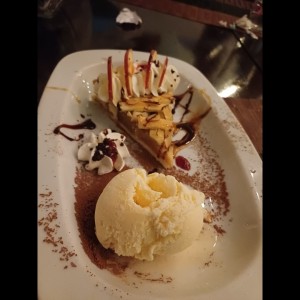 Pie de Manzana con Helado