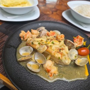 Corvina a la vasca
