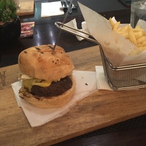 Hamburguesas - La burger Madero