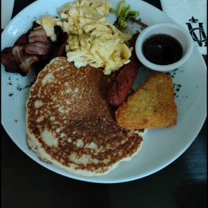 Nuestras combinaciones - Desayuno Americano Completo
