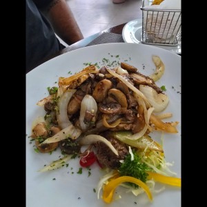 Filete de res con hongos