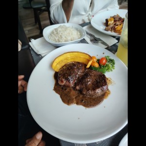 Carne a la pimienta