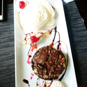 Brownie Con Helado