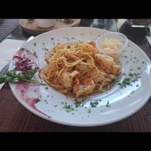 spaguetti con camarones