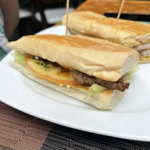 Pernil con mozarella prensado