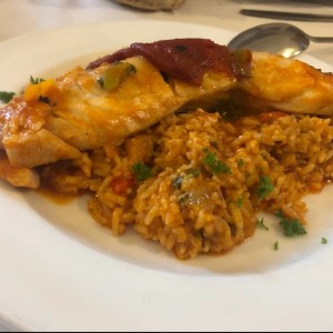 mero con risotto de piquillos