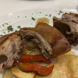 Cochinillo Asado de Nuestra Corte y Hornada