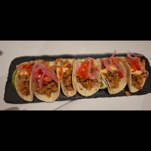 Taquitos de cochinillo