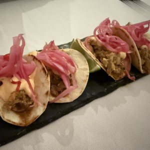 Tacos de cochinillo