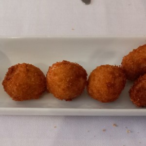 Croquetas mixtas de Jamon y Bacalao
