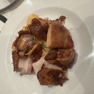 Cochinillo Asado de Nuestra Corte y Hornada