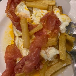 huevos rotos alejandro
