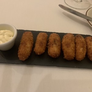 Croquetas de jamon serrano