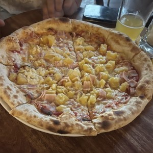 Pizzas Clásicas - Pizza Tropical