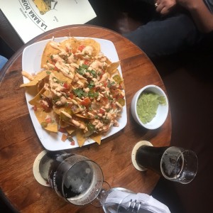 Nachos con ?pollo?