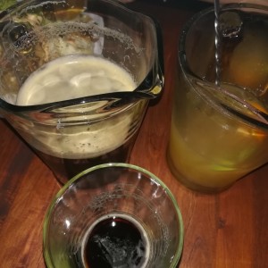 Jarras de Porter y Sangria Blanca