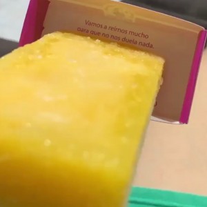 paleta de maracuya con leche condensada