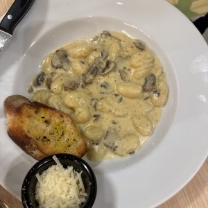 Gnocchi Funghi & Trufa