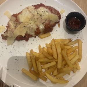Milanesa de pollo a la parmesana