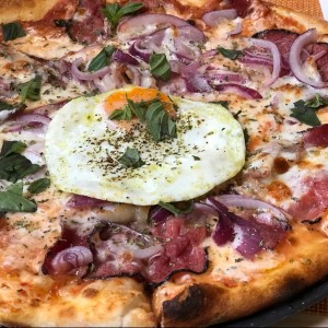 Excelente pizza jungle ! buen crust cronchi!